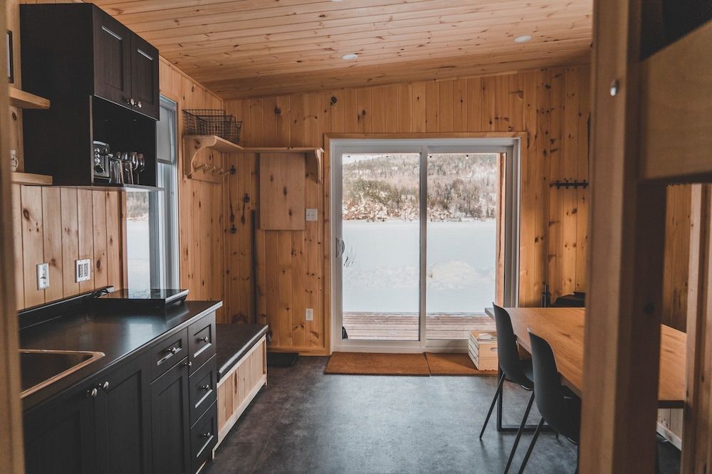 Le 2800 du Parc Cabin 3