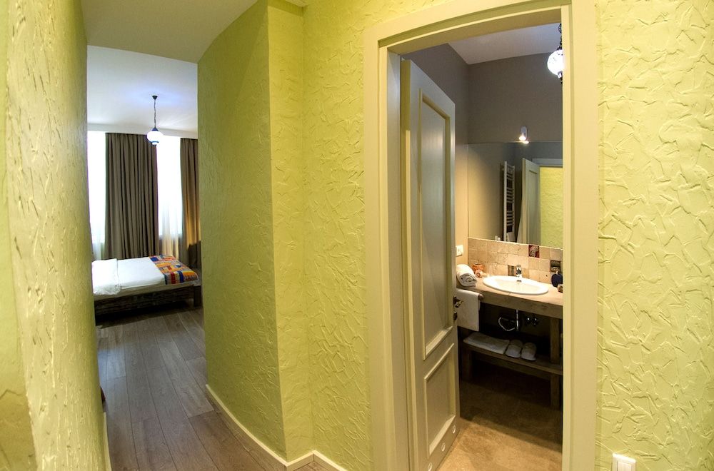 No12 Boutique Hotel Economy Double Room 5