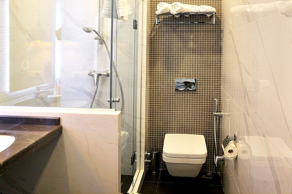 River View Hotel Tbilisi Standard Double Room 4