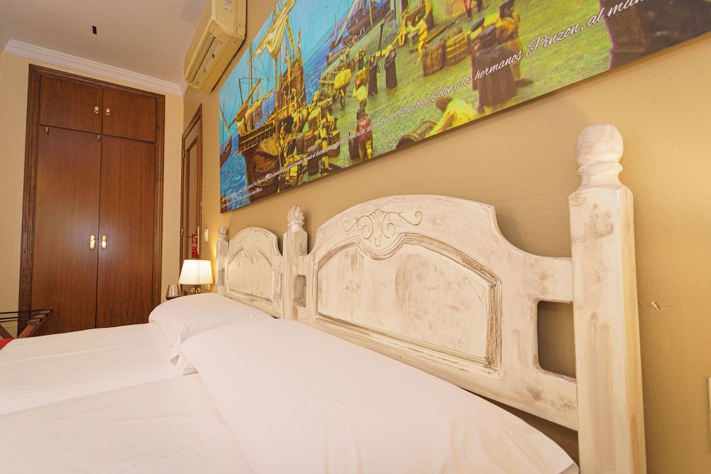 Hotel Colón City Double Room 6