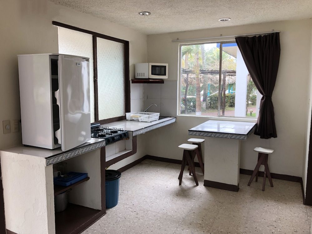 Hotel Bungalows Marbella Costa Esmeralda Family Cabin, Multiple Beds, Kitchenette 4