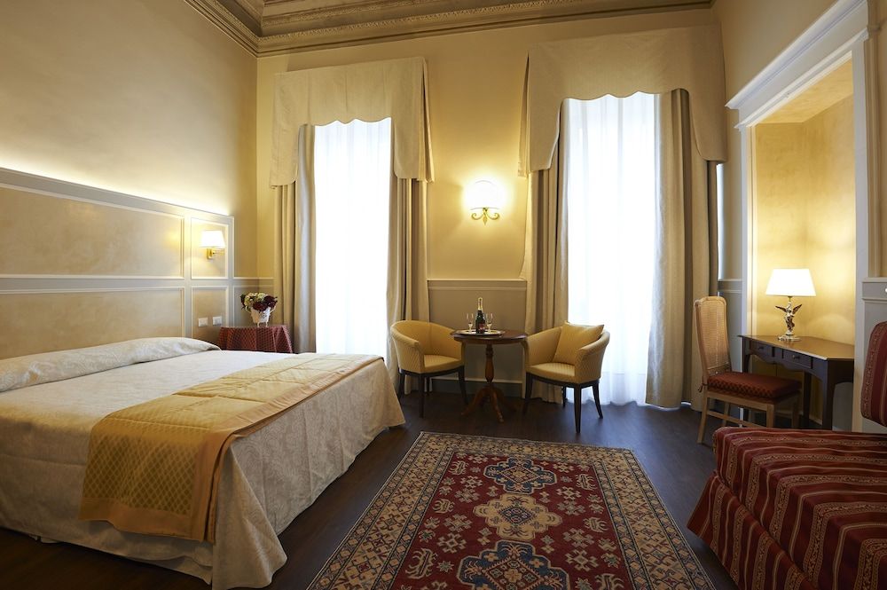 Hotel Firenze Capitale Superior Double Room 5