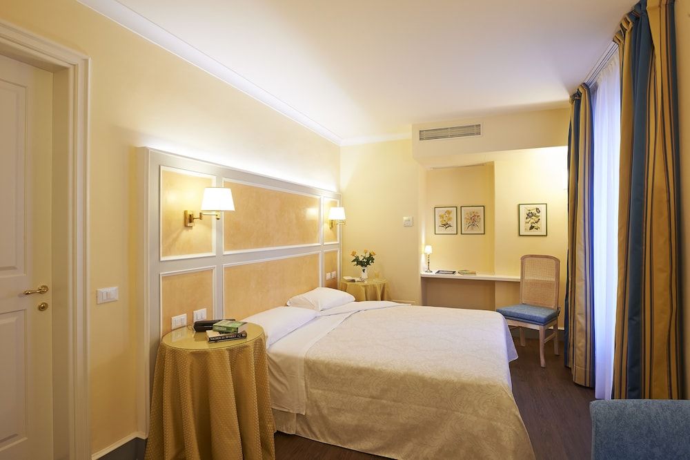 Hotel Firenze Capitale Standard Double Room 4