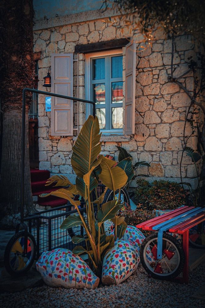 undefined Hotel B House 8