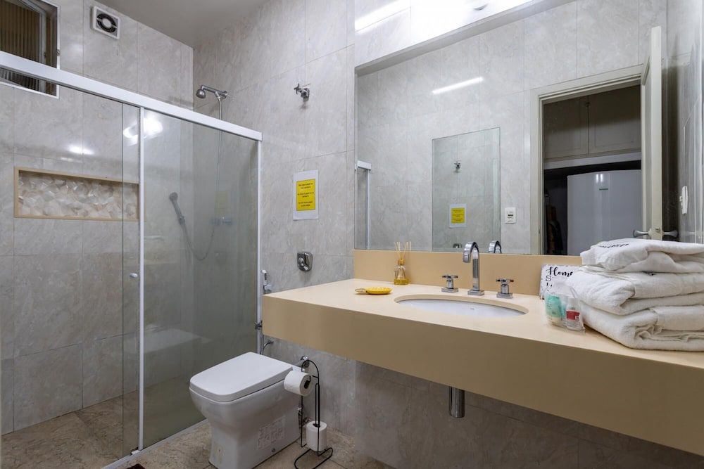 undefined Style in Copacabana Near the Beach Br403 4