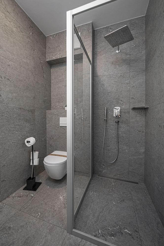 Veldes B&B Panoramic Quadruple Room 5