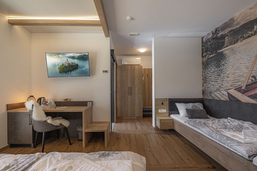 undefined Veldes B&B 4