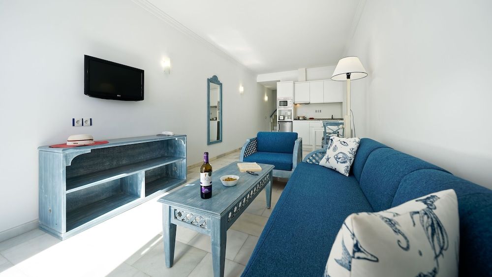 Duplex, Sea View