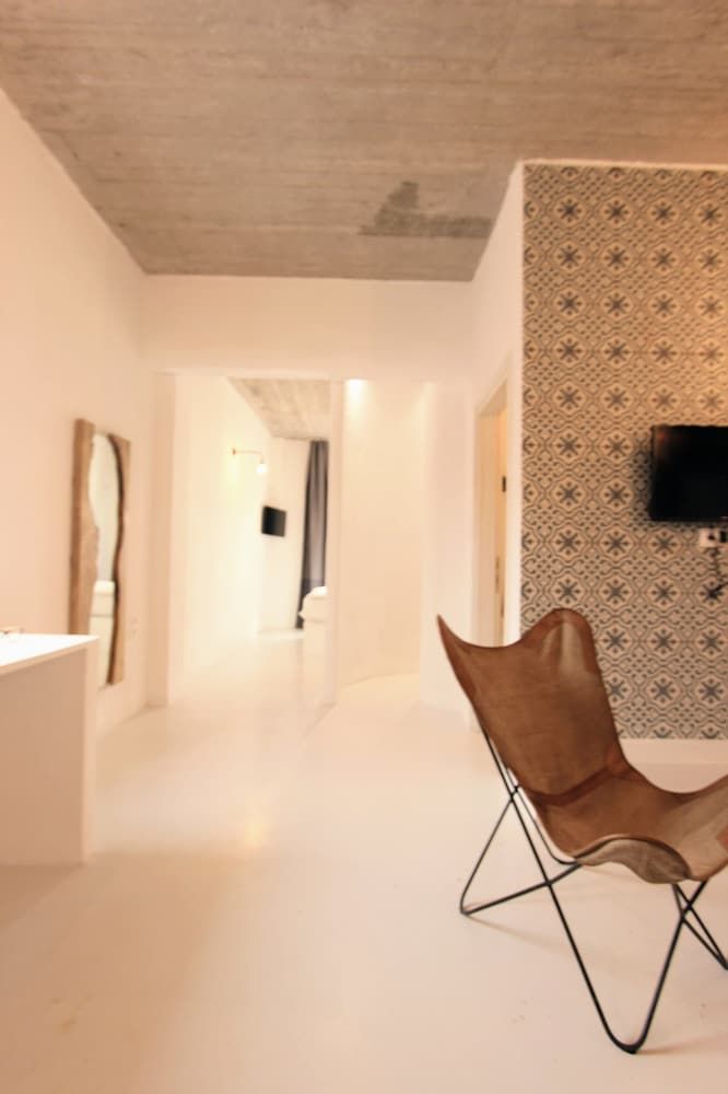 Mesanto Luxury Suites Deluxe Suite, Hot Tub 15