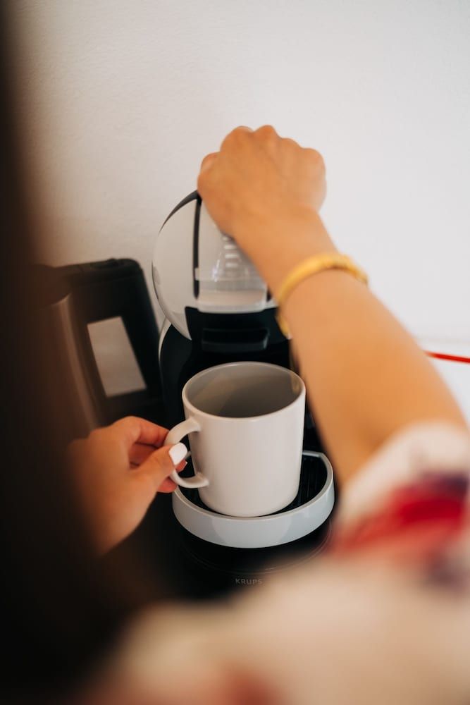 Mesanto Luxury Suites Deluxe Suite, Hot Tub 18