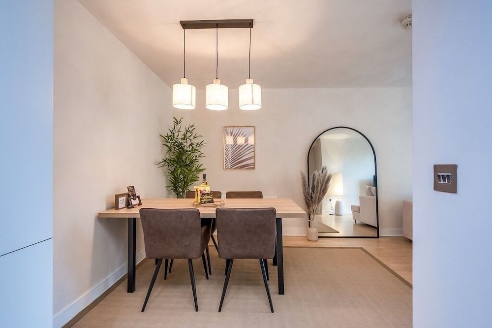 Central Belfast Apartments: Victoria Superior Apartment, Private Bathroom (City Centre 2-Bed) 18