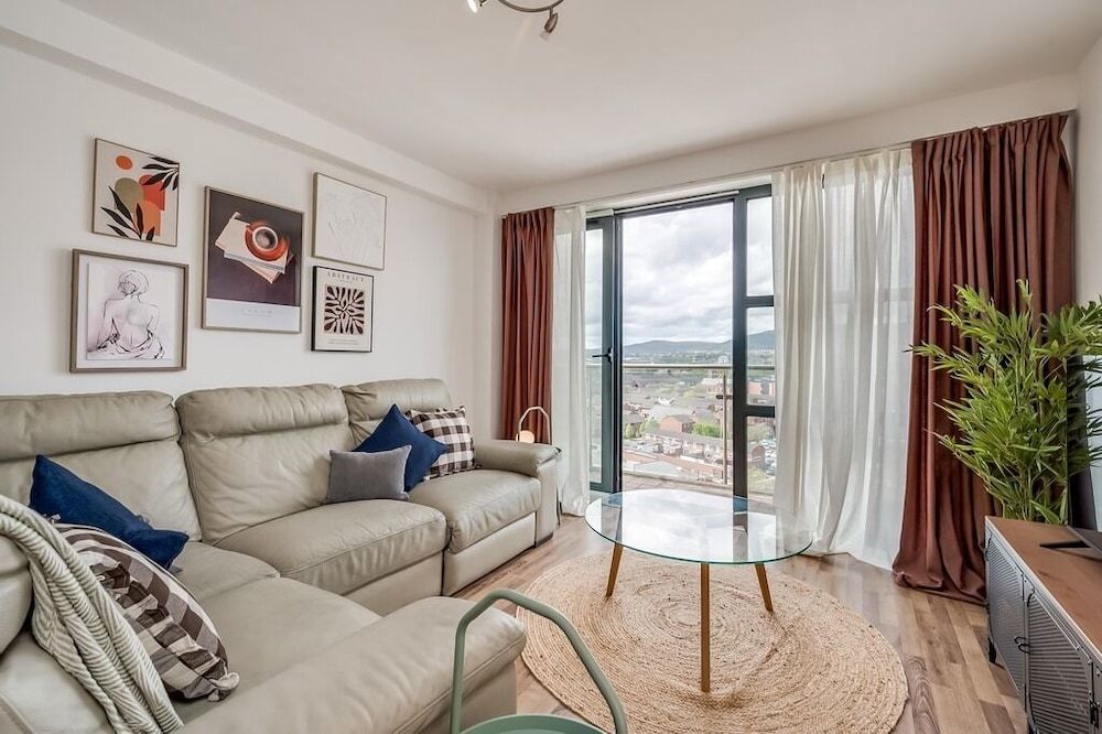 Central Belfast Apartments: Victoria Superior Apartment, Private Bathroom (City Centre 2-Bed) 19