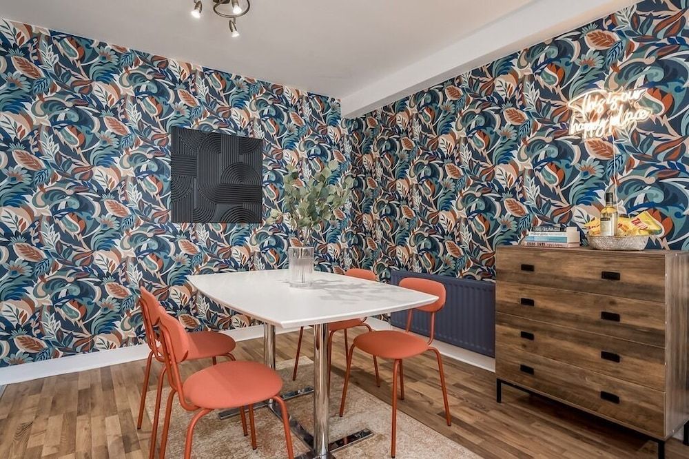 undefined Central Belfast Apartments: Victoria 7