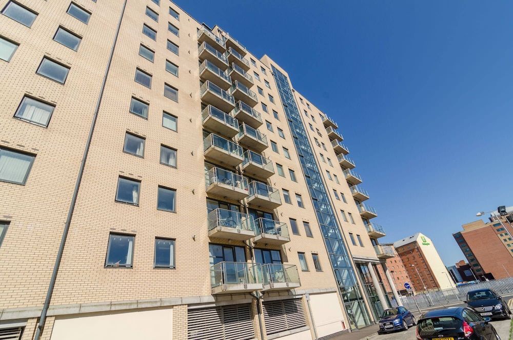 undefined Central Belfast Apartments: Victoria 4