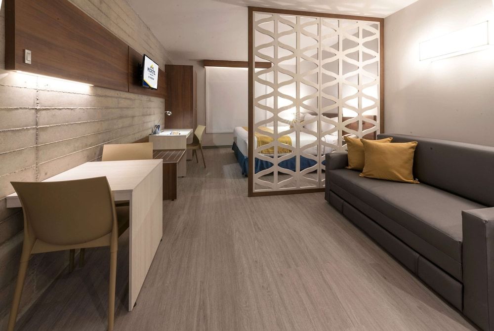 Suite, 1 King Bed, Non Smoking