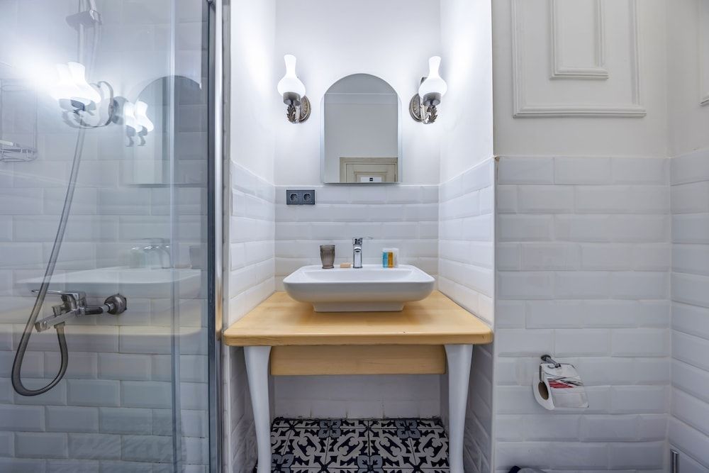 Cezayir Rooms Deluxe Room 10