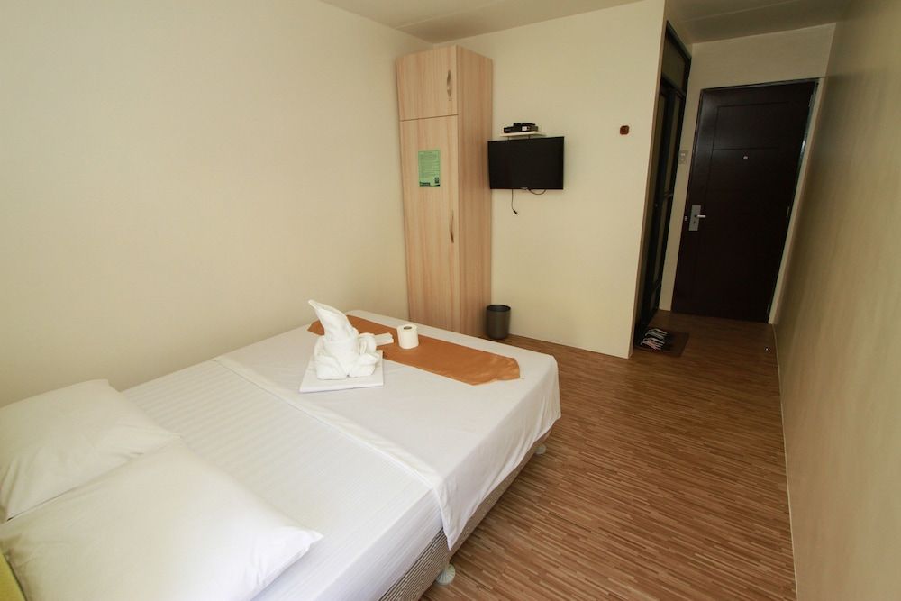 DG Budget Hotel Salem