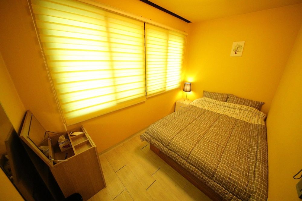 Stitches House - Hostel Double Room 3