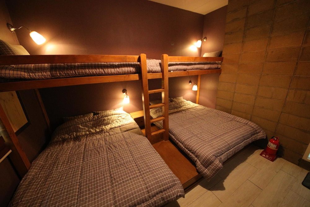 undefined Stitches House - Hostel 4