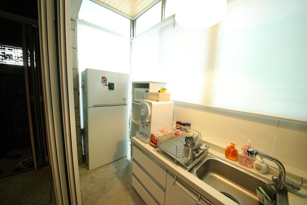 Stitches House - Hostel Double Room 6