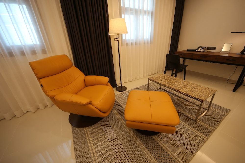 Hotel J's Premier Room - Breakfast for 1(except Sunday & PH), More than 2 nights stay, Free Laundry(Limited) 8