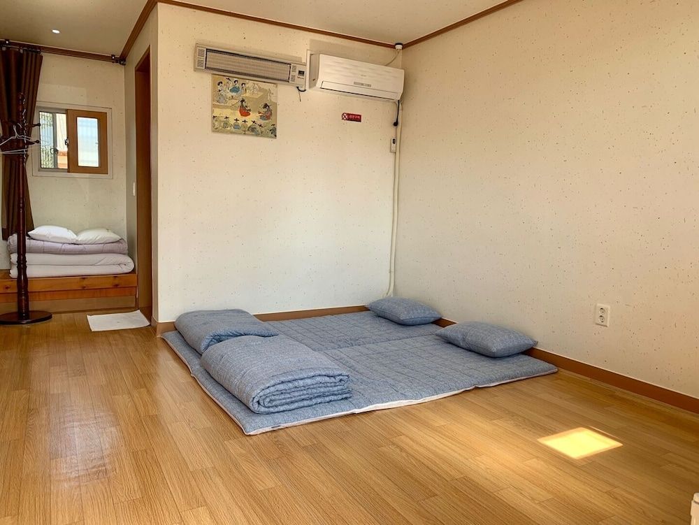 Gyeongju Ran Hanok Ondol Room 5