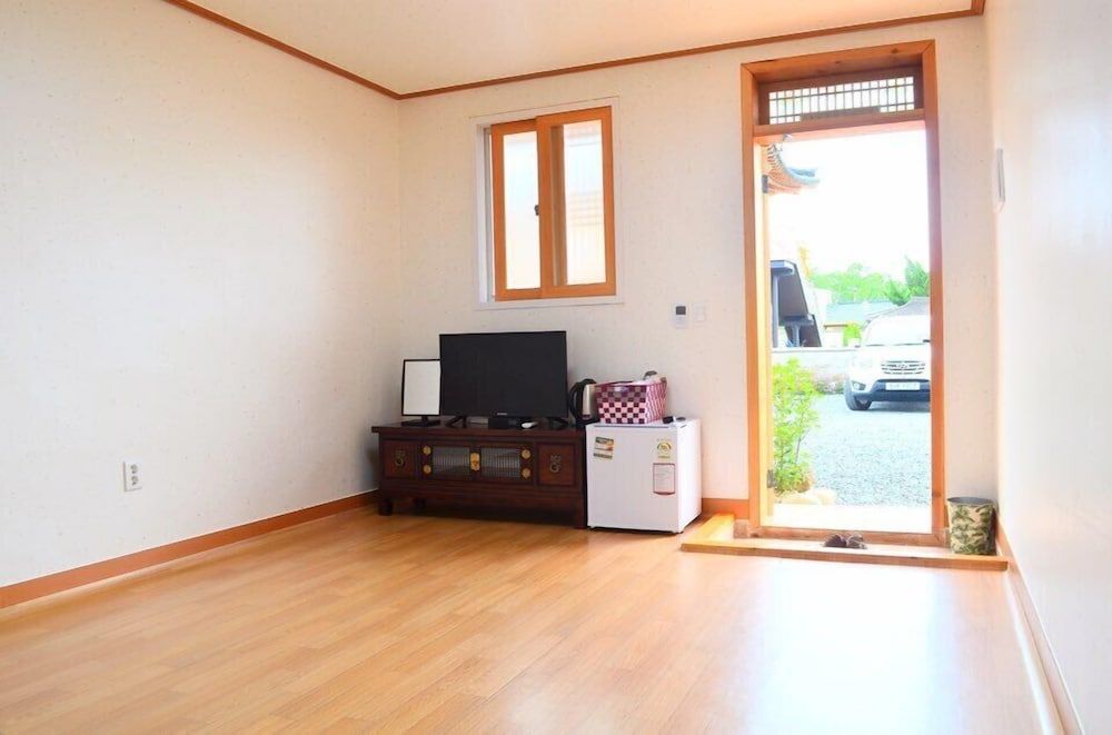 Gyeongju Ran Hanok Ondol Room 6