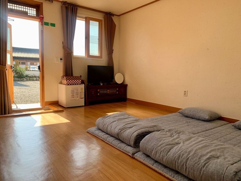 Gyeongju Ran Hanok Ondol Room 3