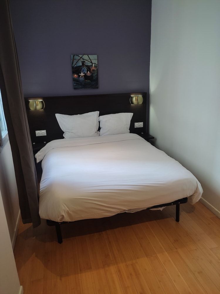 LUXELTHE Hôtel Double Room 13