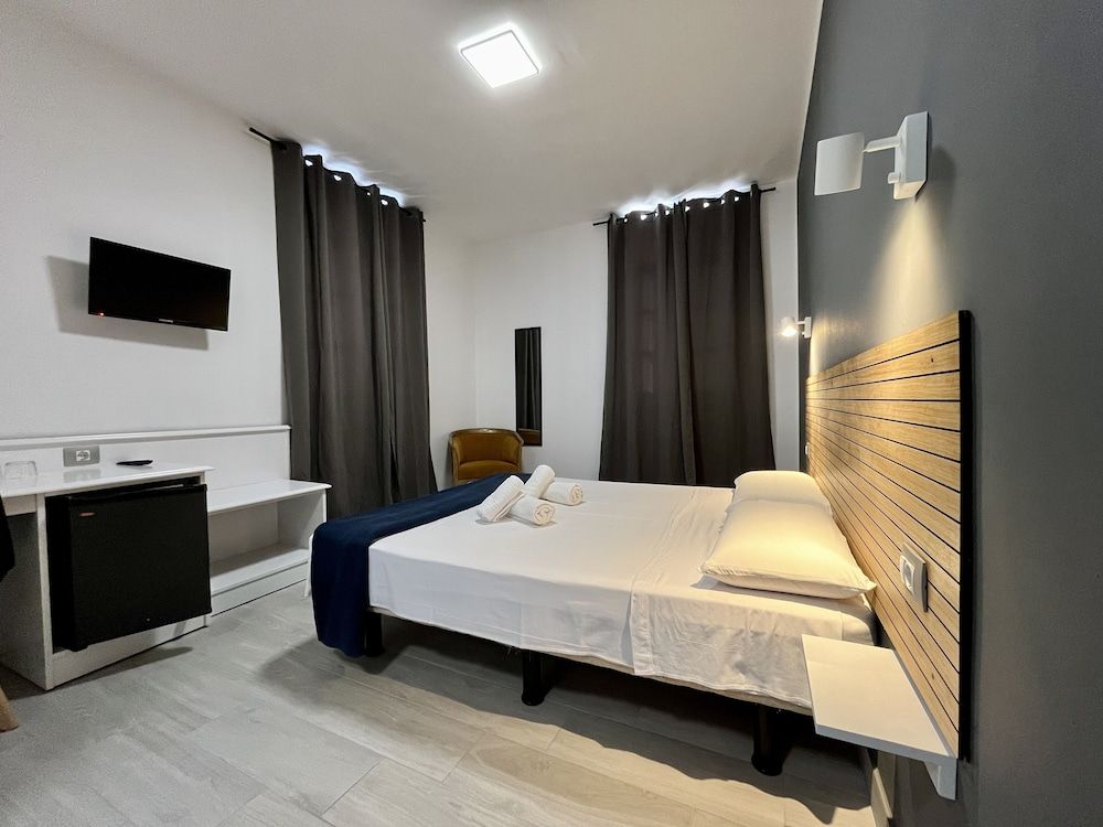 Hotel Pension Cassandra Classic Double or Twin Room 4