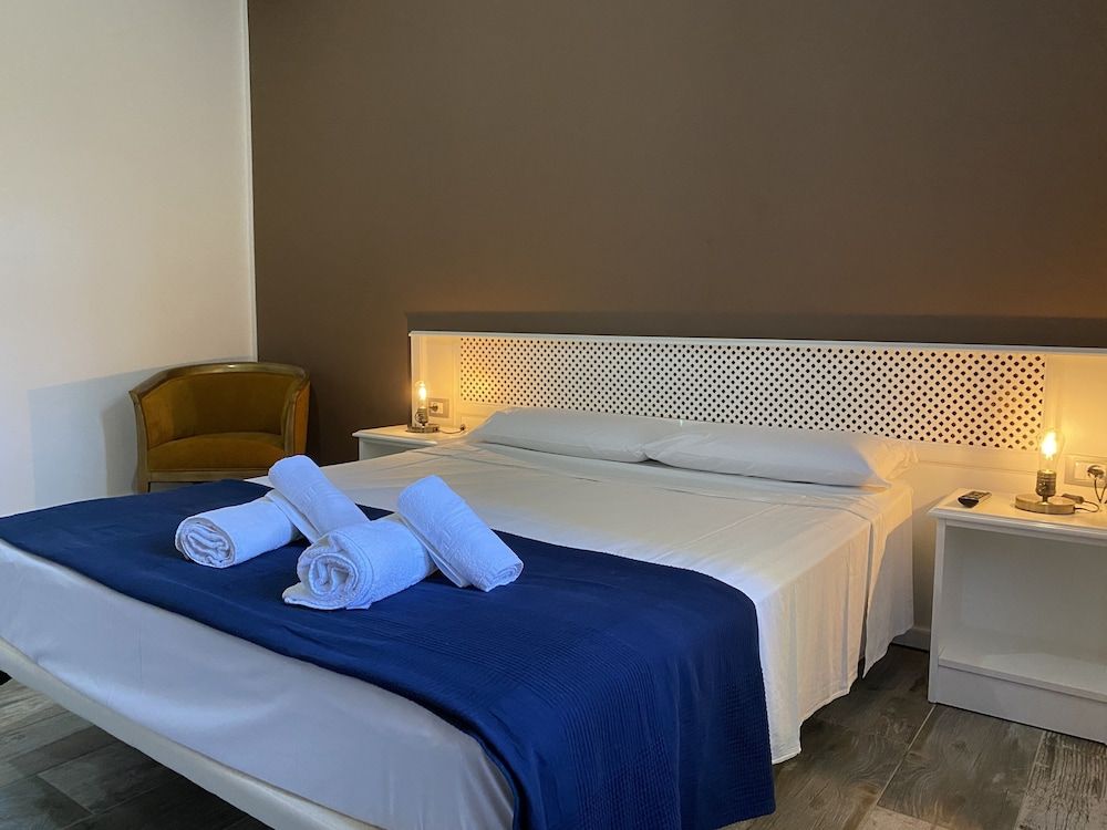 Hotel Pension Cassandra Deluxe Double or Twin Room 2