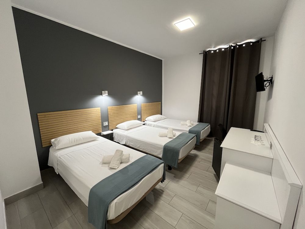 Hotel Pension Cassandra Triple Room