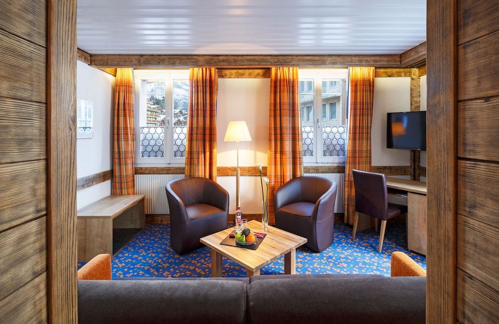Derby Swiss Quality Hotel Comfort Double Room, Balcony (Plus, with separate sofa area) 10