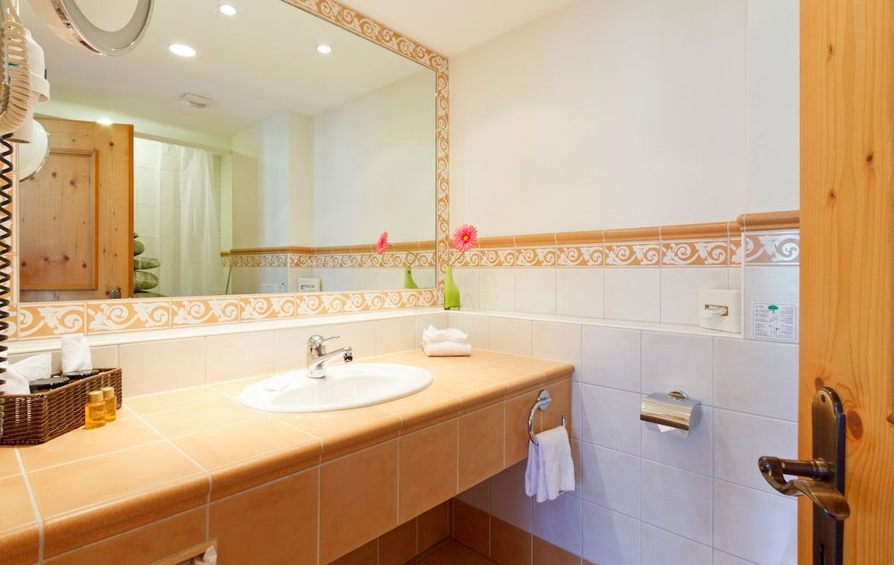 Derby Swiss Quality Hotel Double Room (Cosy, to the north side) 10
