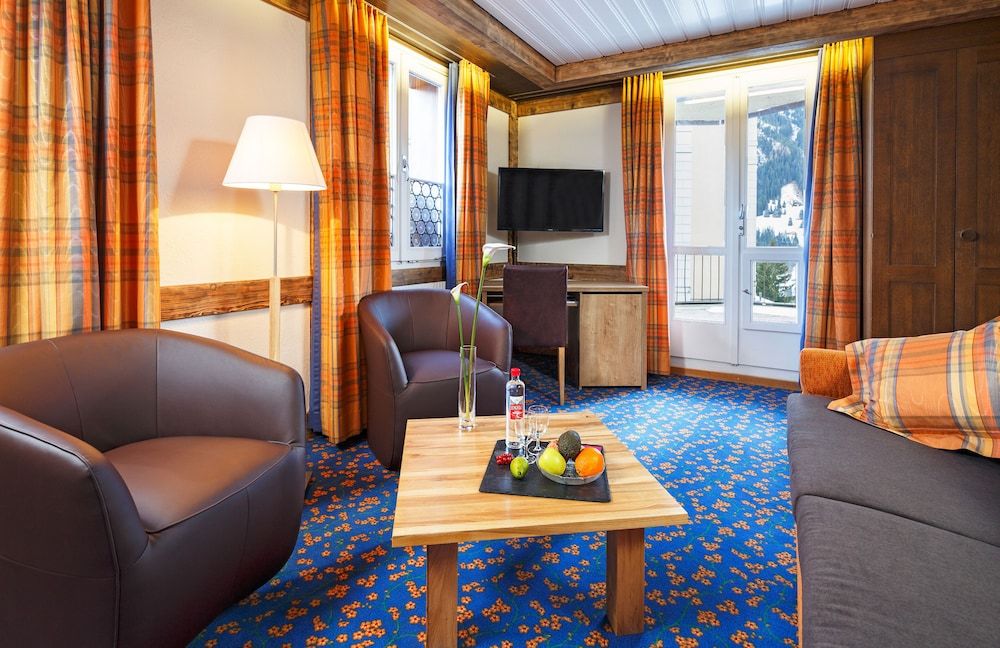 Derby Swiss Quality Hotel Comfort Double Room, Balcony (Plus, with separate sofa area) 9