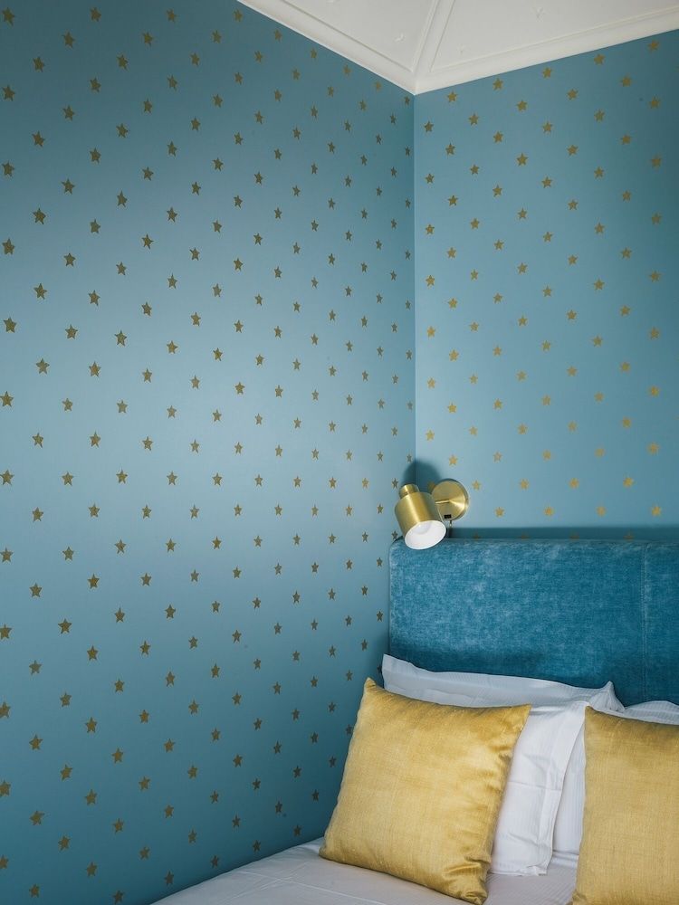 Menina Colina Guesthouse Small Double Room