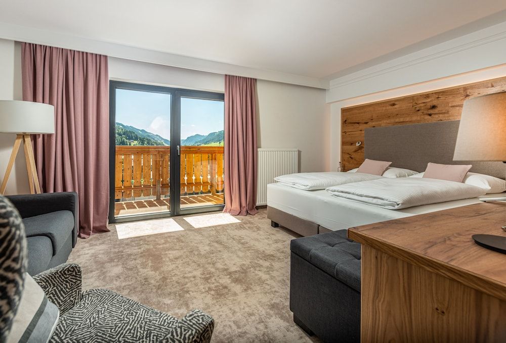 Superior Double Room, Balcony, City View