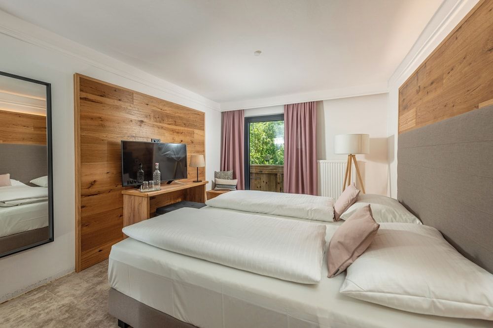 Comfort Twin Room, Balcony, Garden View