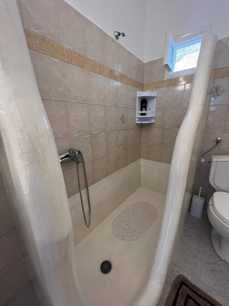 Sagma Beach Rooms Senior Quadruple Room 9