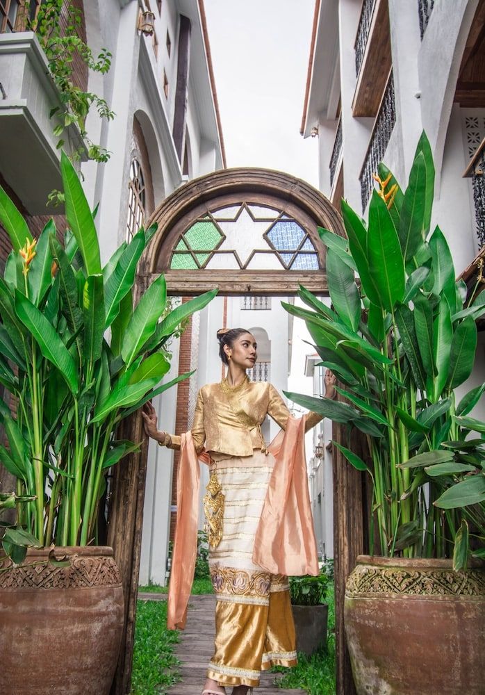 undefined Lanna Oriental Hotel 3