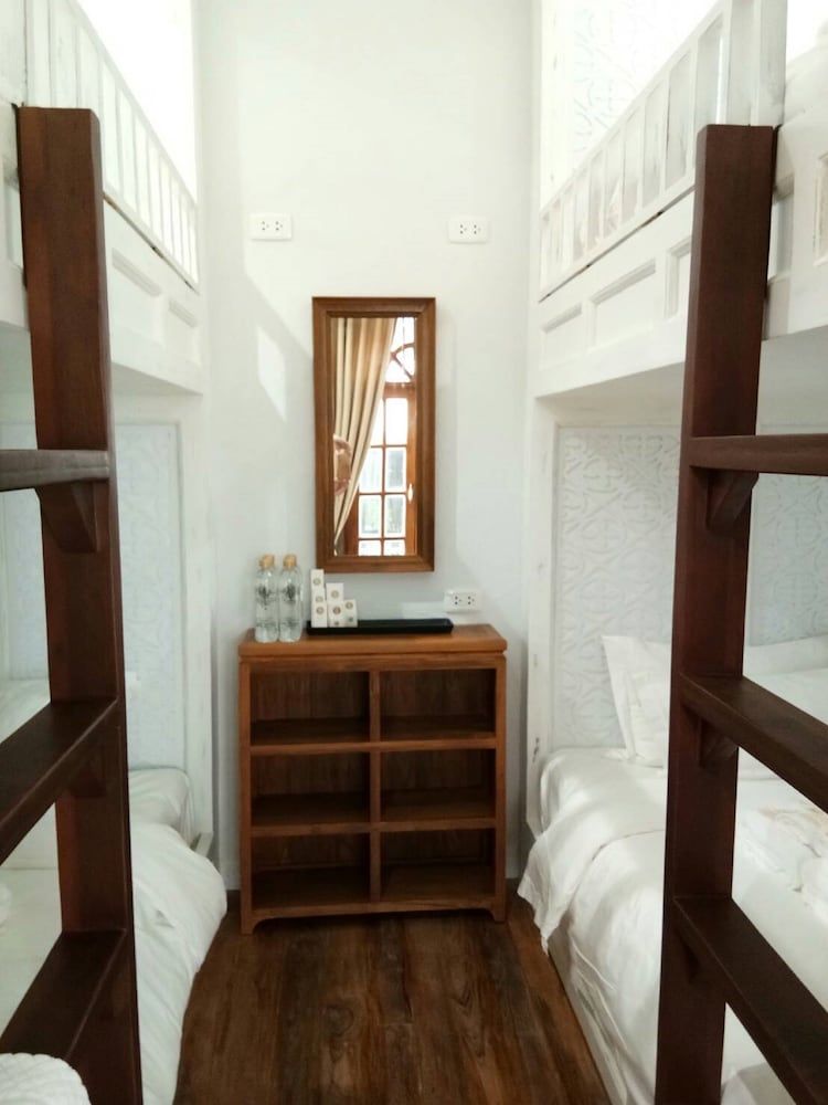 Lanna Oriental Hotel Lanna Family Group 5