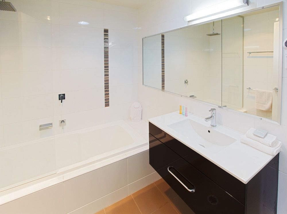 Charlestown Executive Apartments Executive Apartment, 2 Bedrooms, Kitchen, Courtyard Area 3