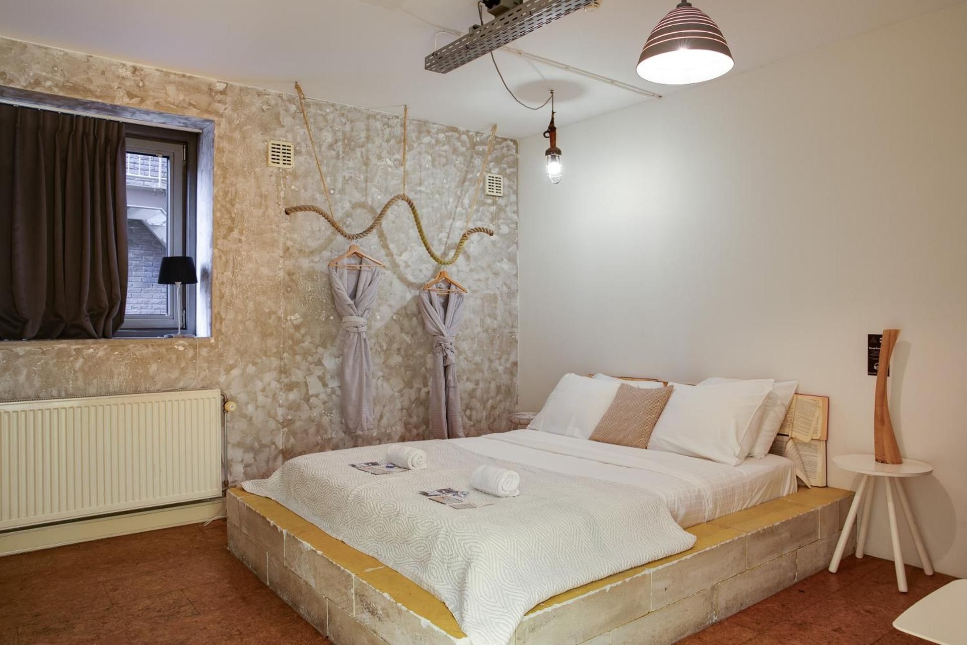 undefined ClinkMama 6