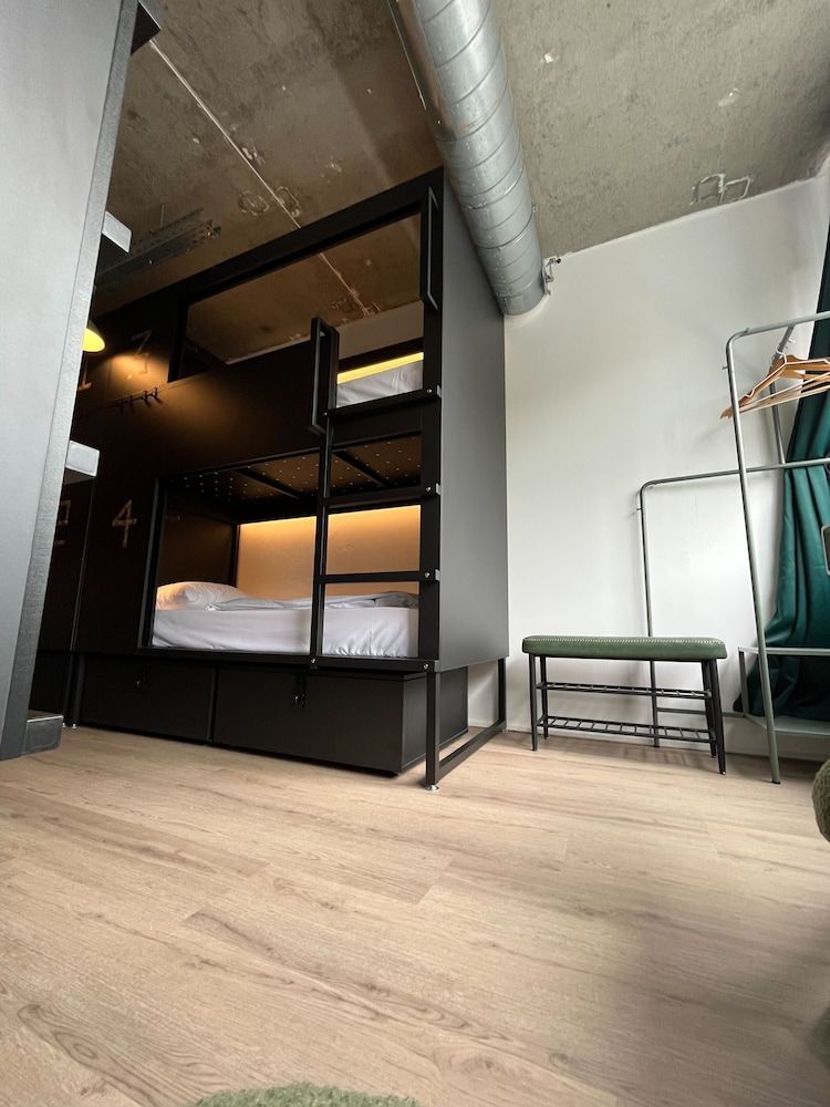 undefined ClinkMama 4