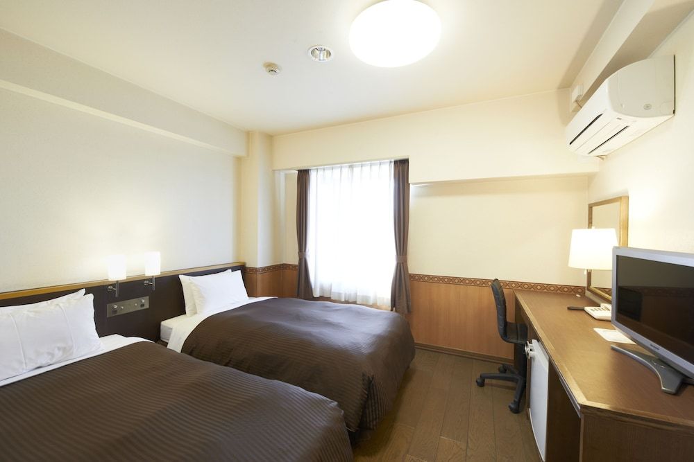 Economy Twin Room, 2 Twin Beds, Smoking