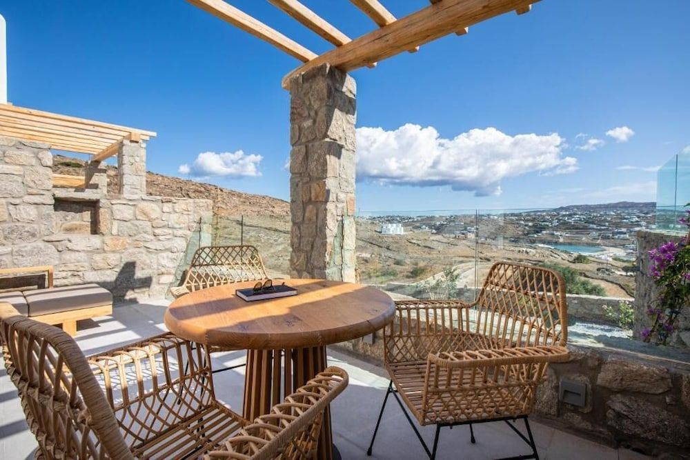 undefined Due Mari Mykonos 9