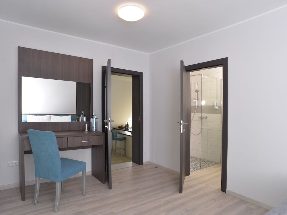 Hotel zur Eiche Suite, Balcony 3