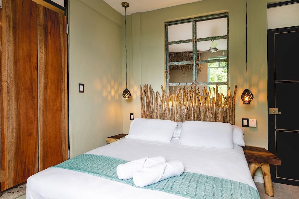 La Tulumeña Traditional Room, 1 Queen Bed, Balcony 3