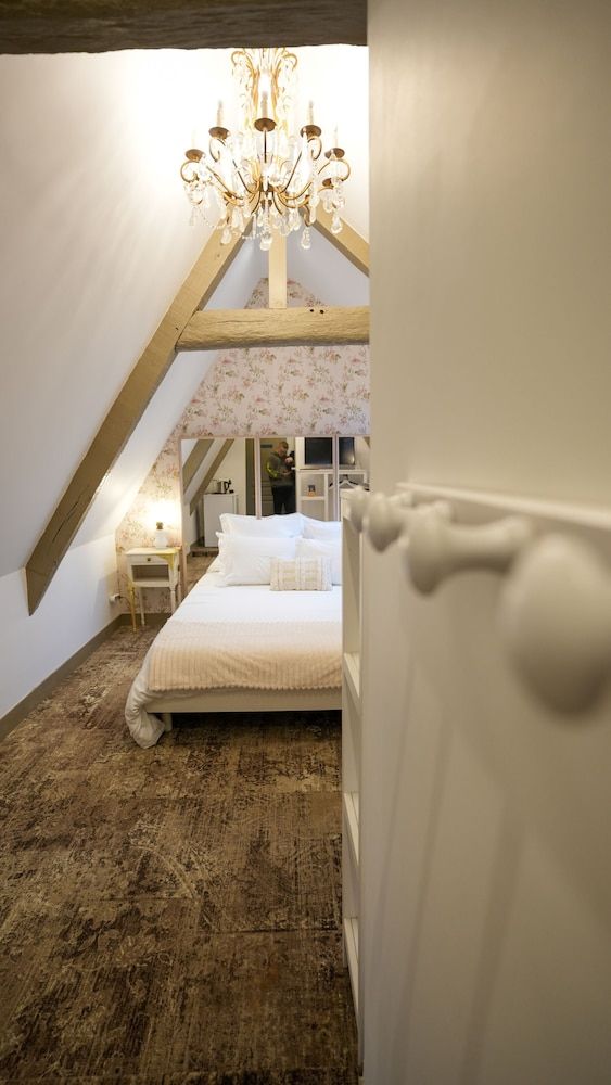 Clos Saint-martin Comfort Double Room, Ensuite (Chambre Blanche)