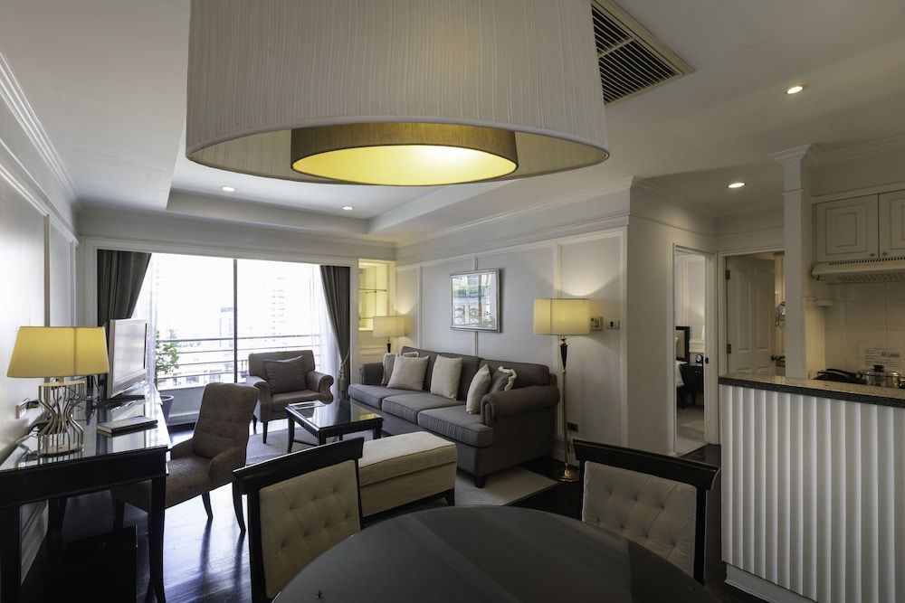 Cape House Hotel, Bangkok One Bedroom Suite With Free Executive Lounge 9